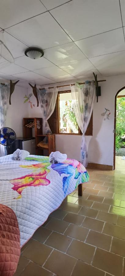 Cabinas Tito Cahuita Buitenkant foto