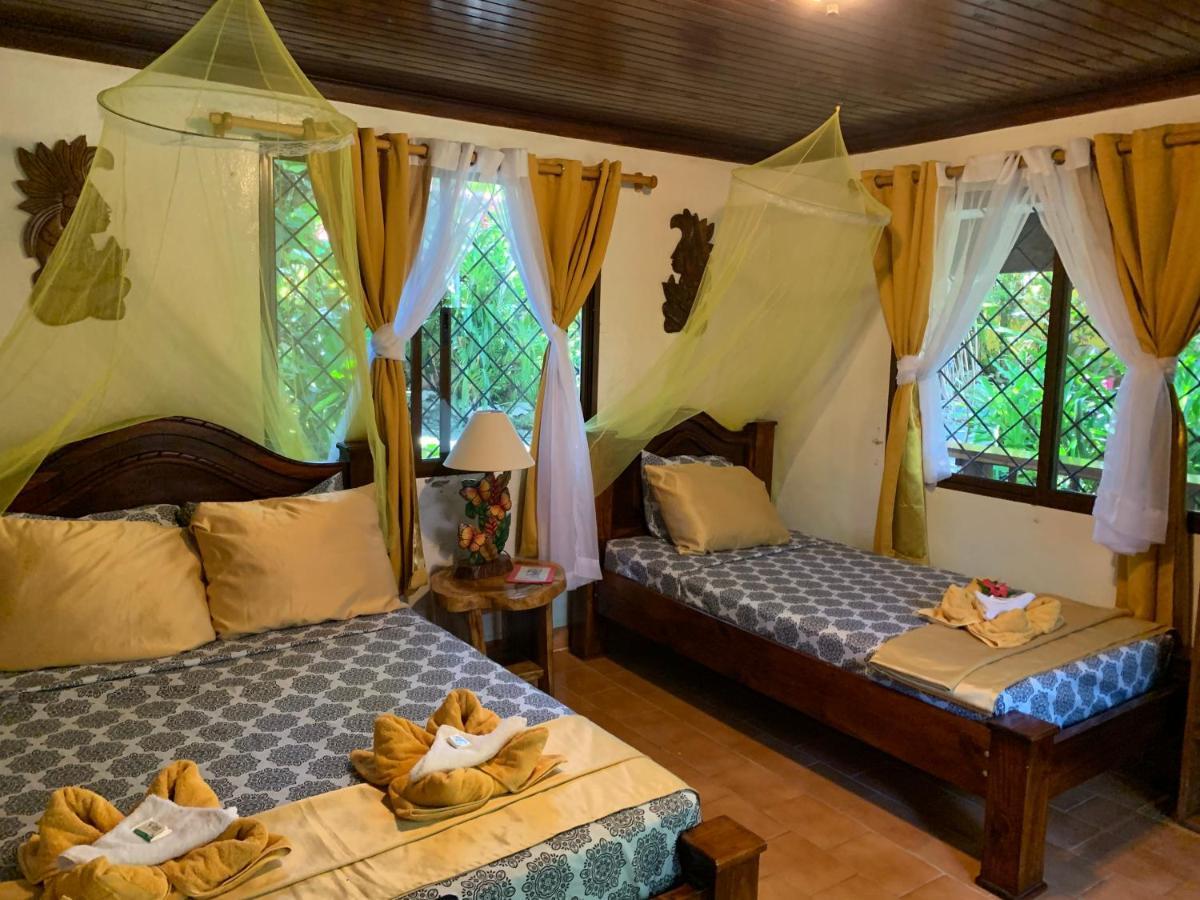 Cabinas Tito Cahuita Buitenkant foto