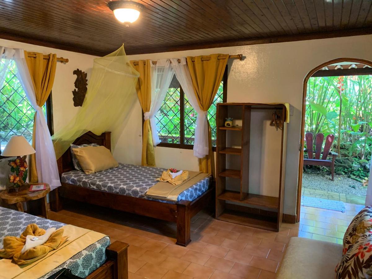 Cabinas Tito Cahuita Buitenkant foto