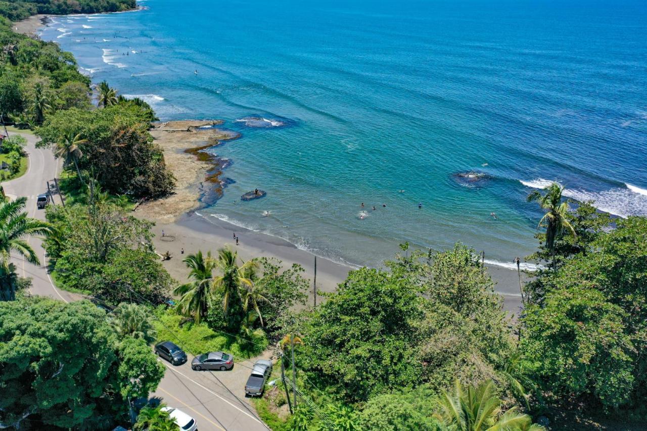 Cabinas Tito Cahuita Buitenkant foto